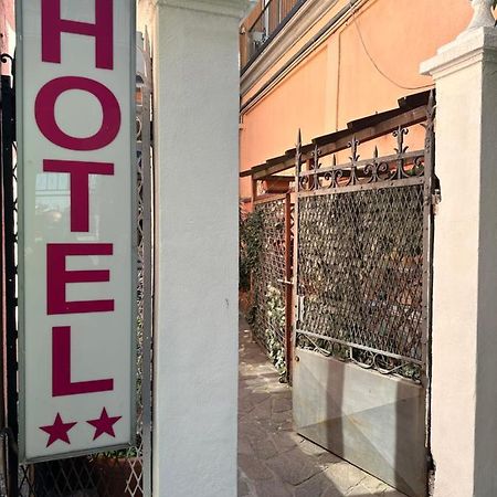 Hotel Mercurio Mailand Exterior foto