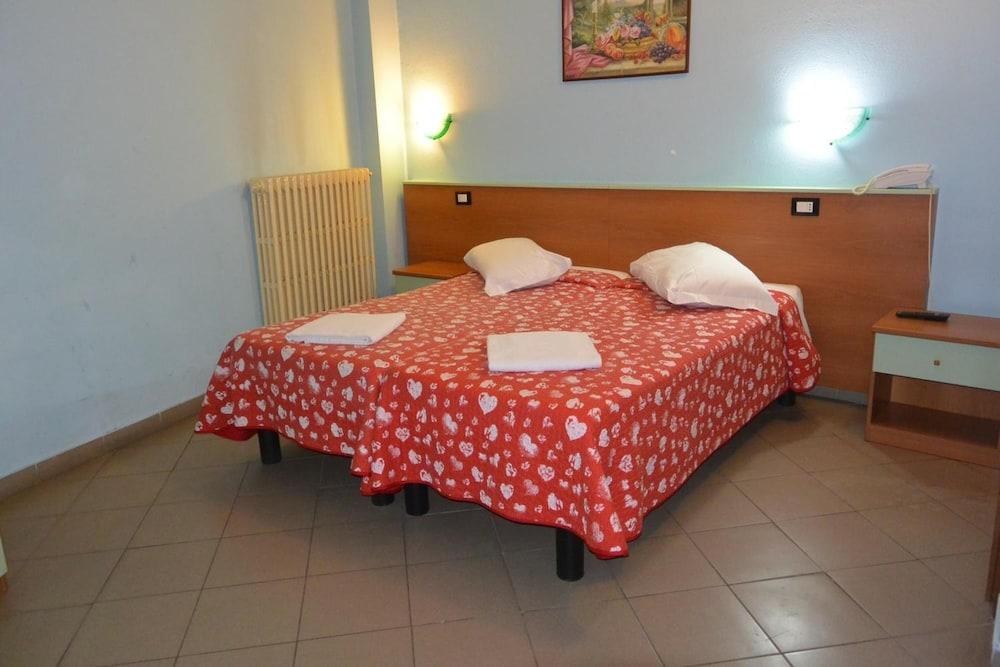 Hotel Mercurio Mailand Exterior foto