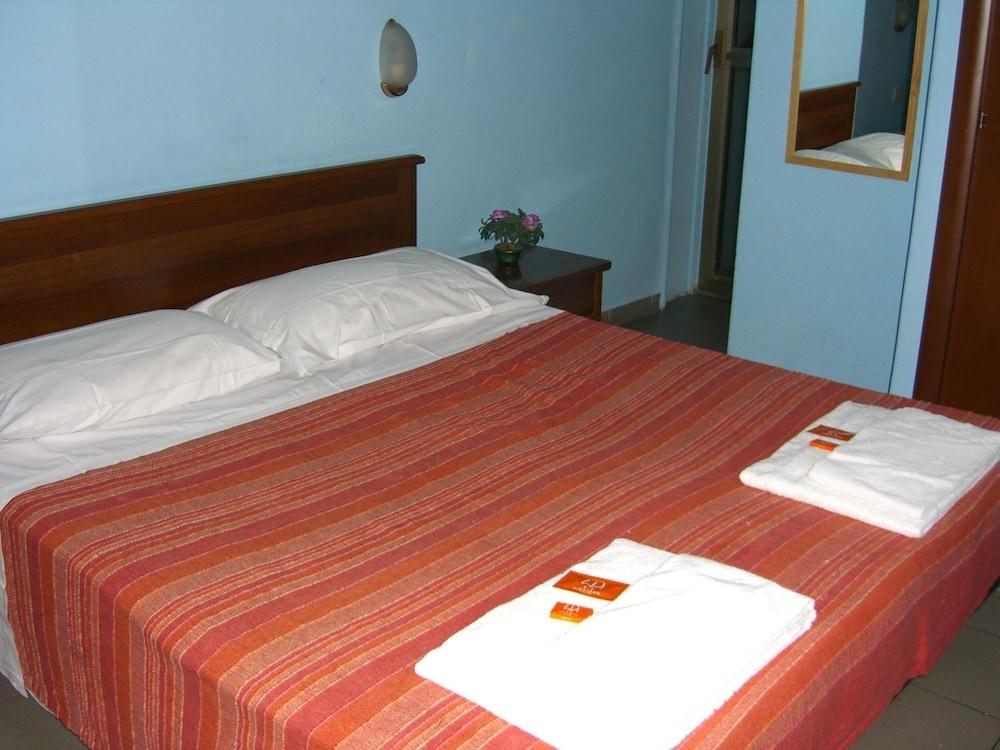 Hotel Mercurio Mailand Exterior foto